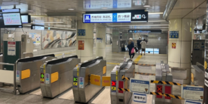 西梅田駅の改札