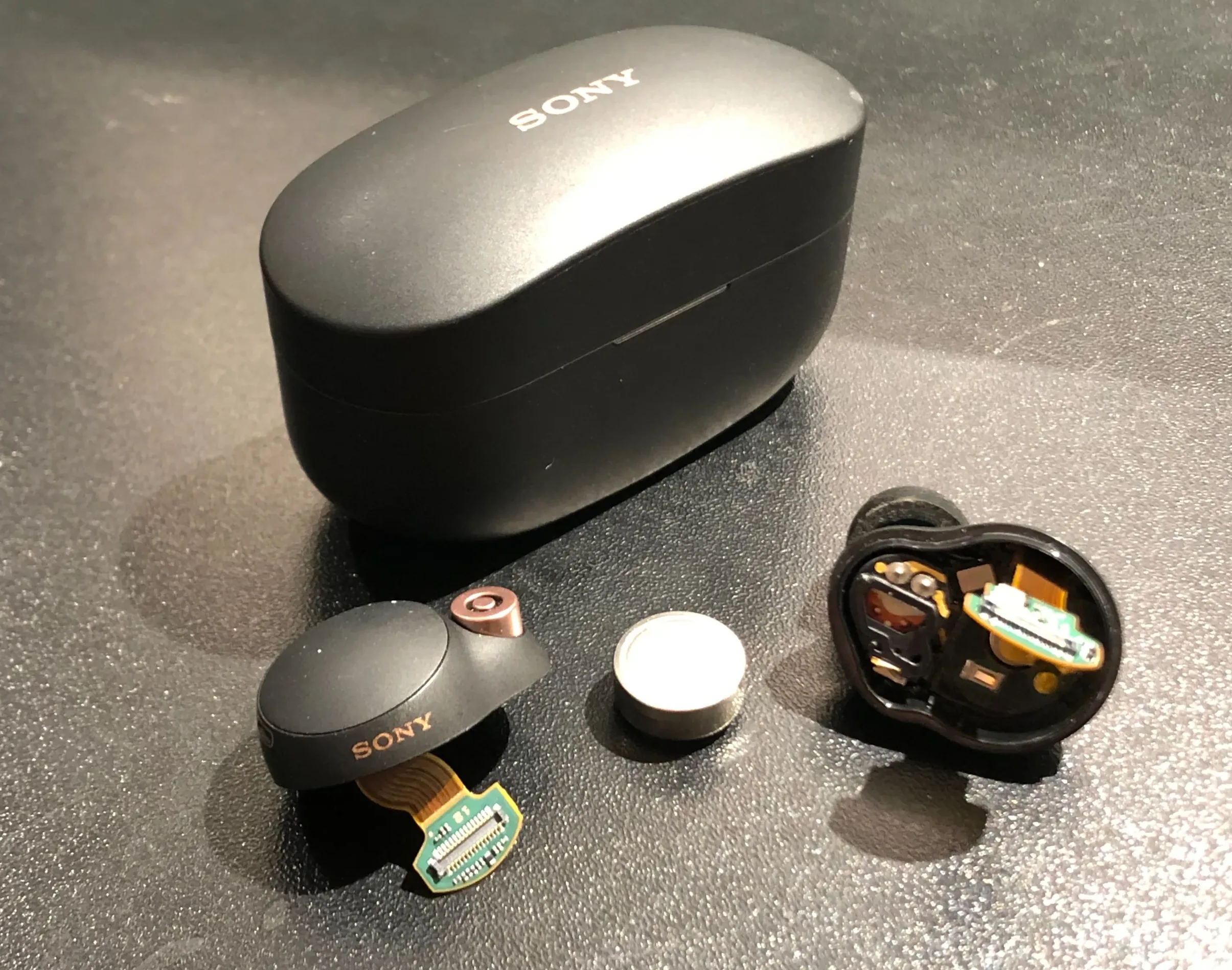 WF-1000XM4　バッテリー交換修理