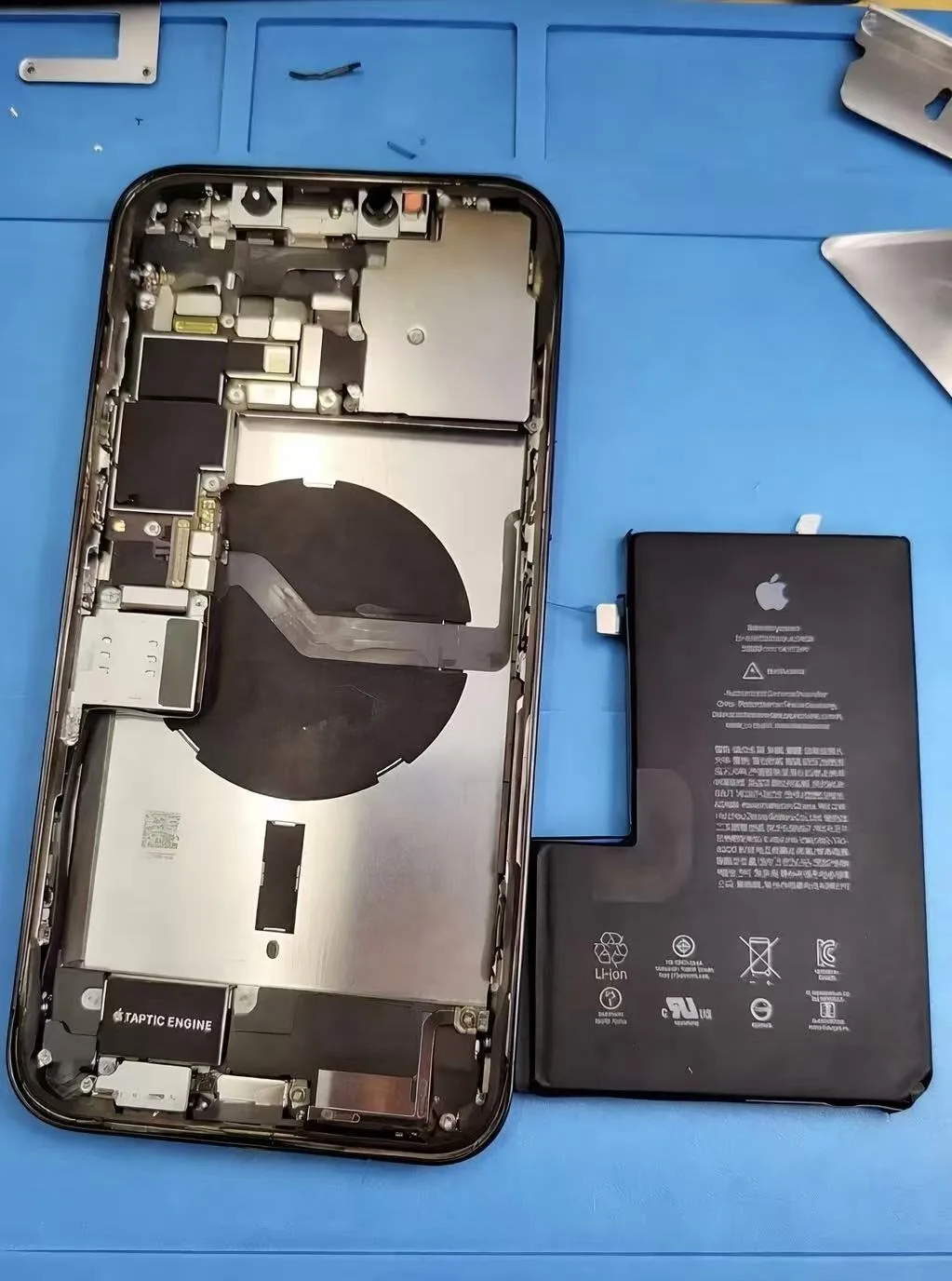 iphone 12 promax バッテリー交換